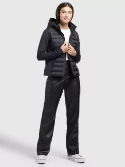 Khujo Outdoorjacken Jacke Ghita Frauen Schwarz -Khujo Verkaufsshop d6aa167be7692c2b9def814f24551e57